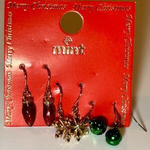 Festive Christmas Earrings Set – Holiday Cheer in Every Pair